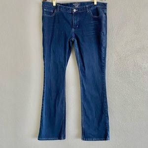 Lee Jeans Womens Size 16 Blue Dark Wash Bootcut Mid Rise Kansas City Denim